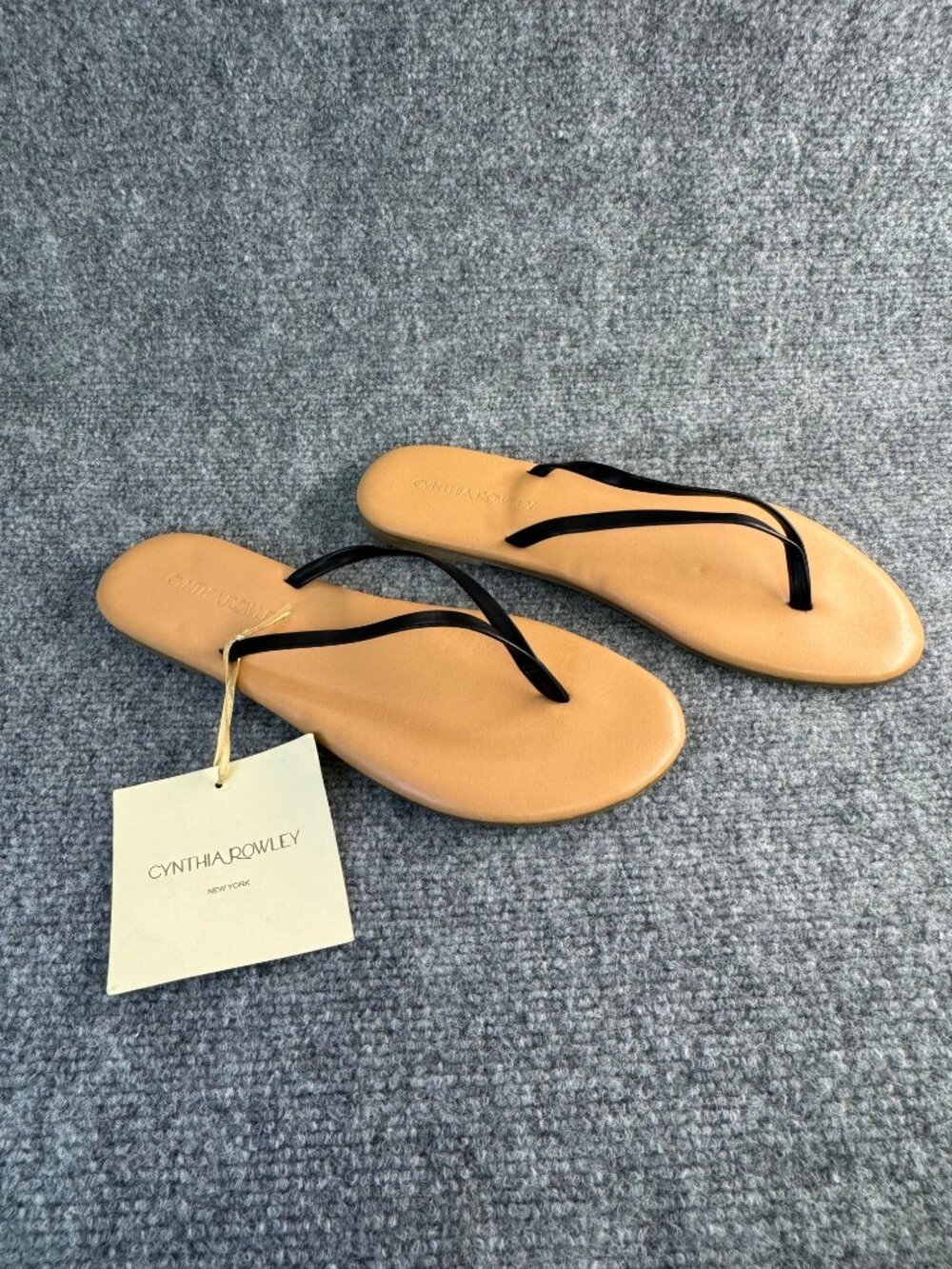 Cynthia Rowley Womens size 10 Cora Black & tan flip flops leather Sandels